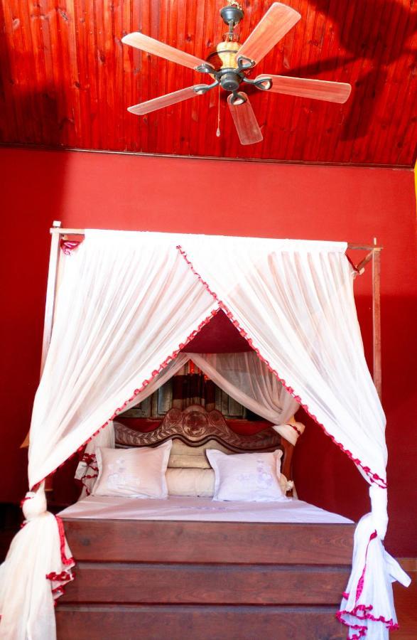 Bohobe Naboty Bed & Breakfast Toliara Eksteriør bilde